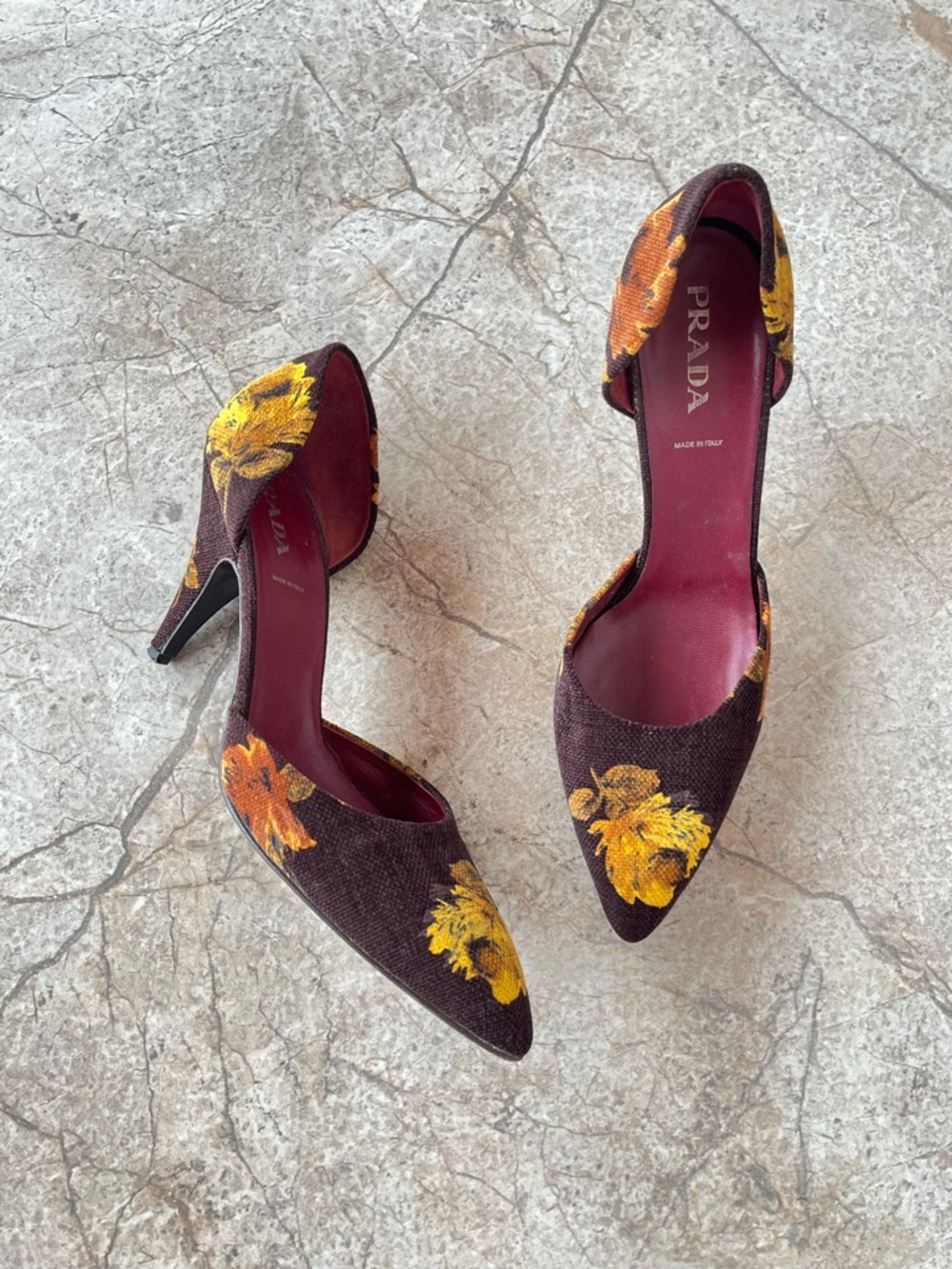 Rare Prada FW 2000 Floral Tapestry Brocade D'Orsay Pumps
